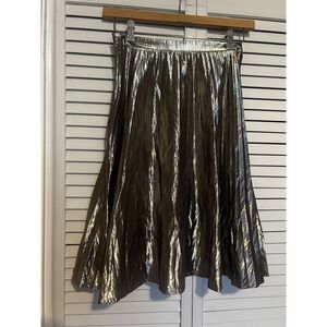 GAP Women's Size 2 Skirt Gold Color Metallic Shimmer‎ A-Line Pleated Knee Length